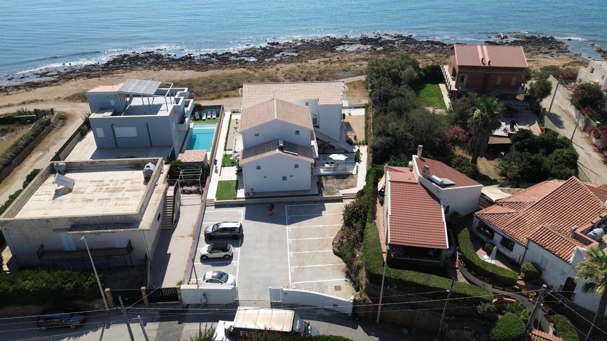 Astro Apartments With Direct Access On The Sea Of Noto Heritage Of Unesco Kültér fotó
